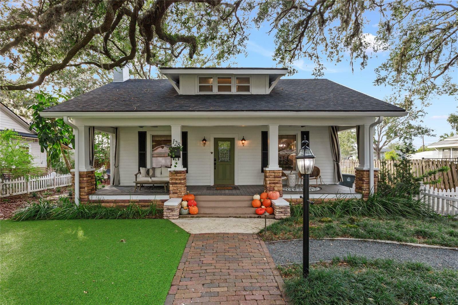 Property Photo:  128 N Highland Avenue  FL 34787 