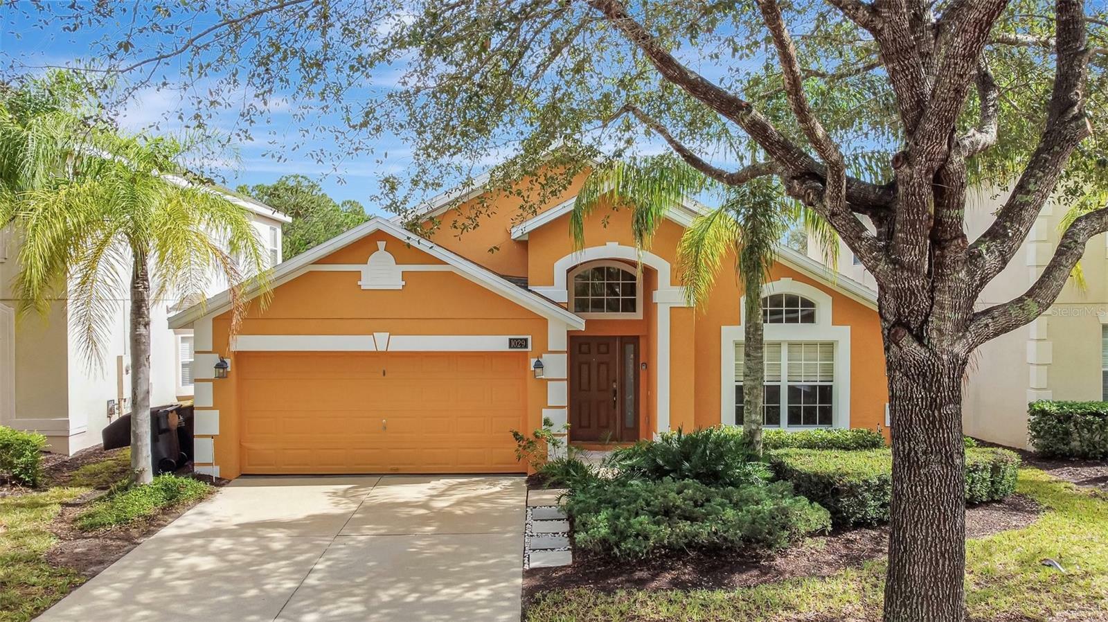 Property Photo:  1029 Orange Cosmos Boulevard  FL 33837 