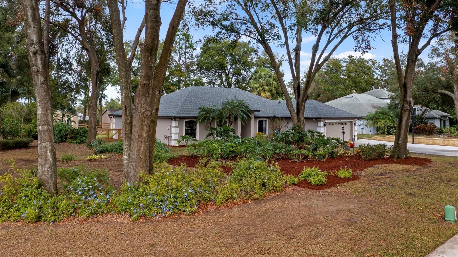 Property Photo: 17719 Sugar Pine Way FL 34756