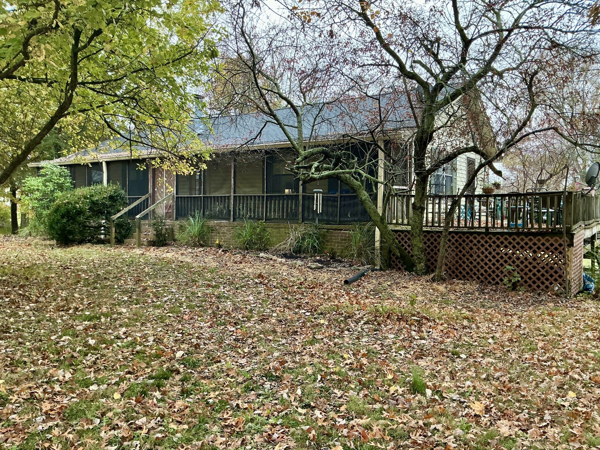 Property Photo:  145 Crenshaw Rd  TN 37022 