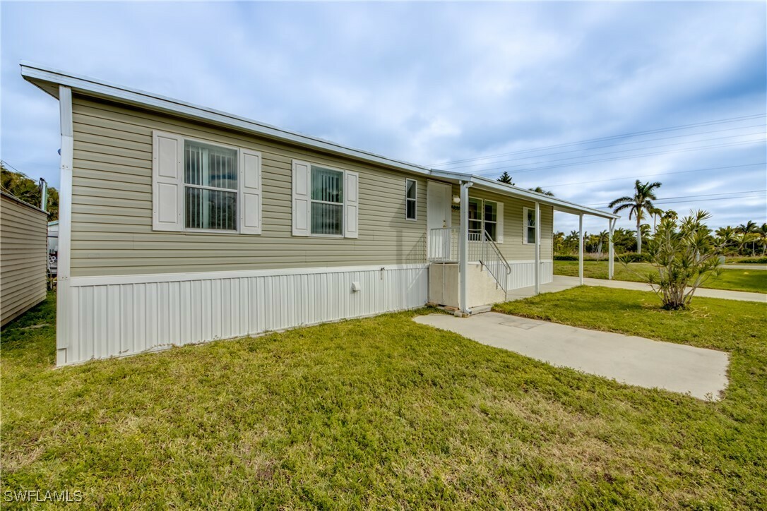 Property Photo:  5930 Bomar Lane  FL 33922 