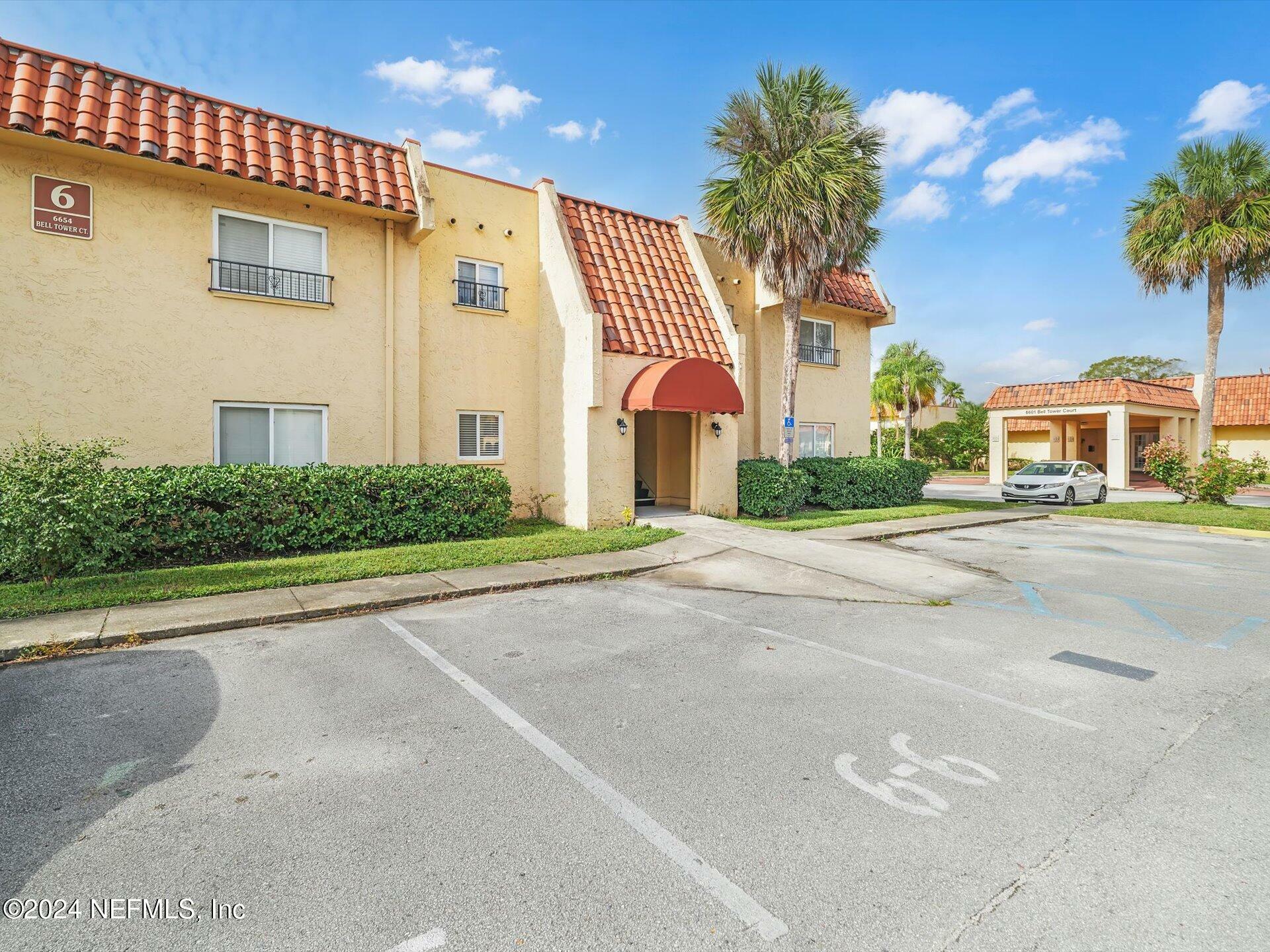 Property Photo:  6654 Bell Tower Court 8  FL 32217 