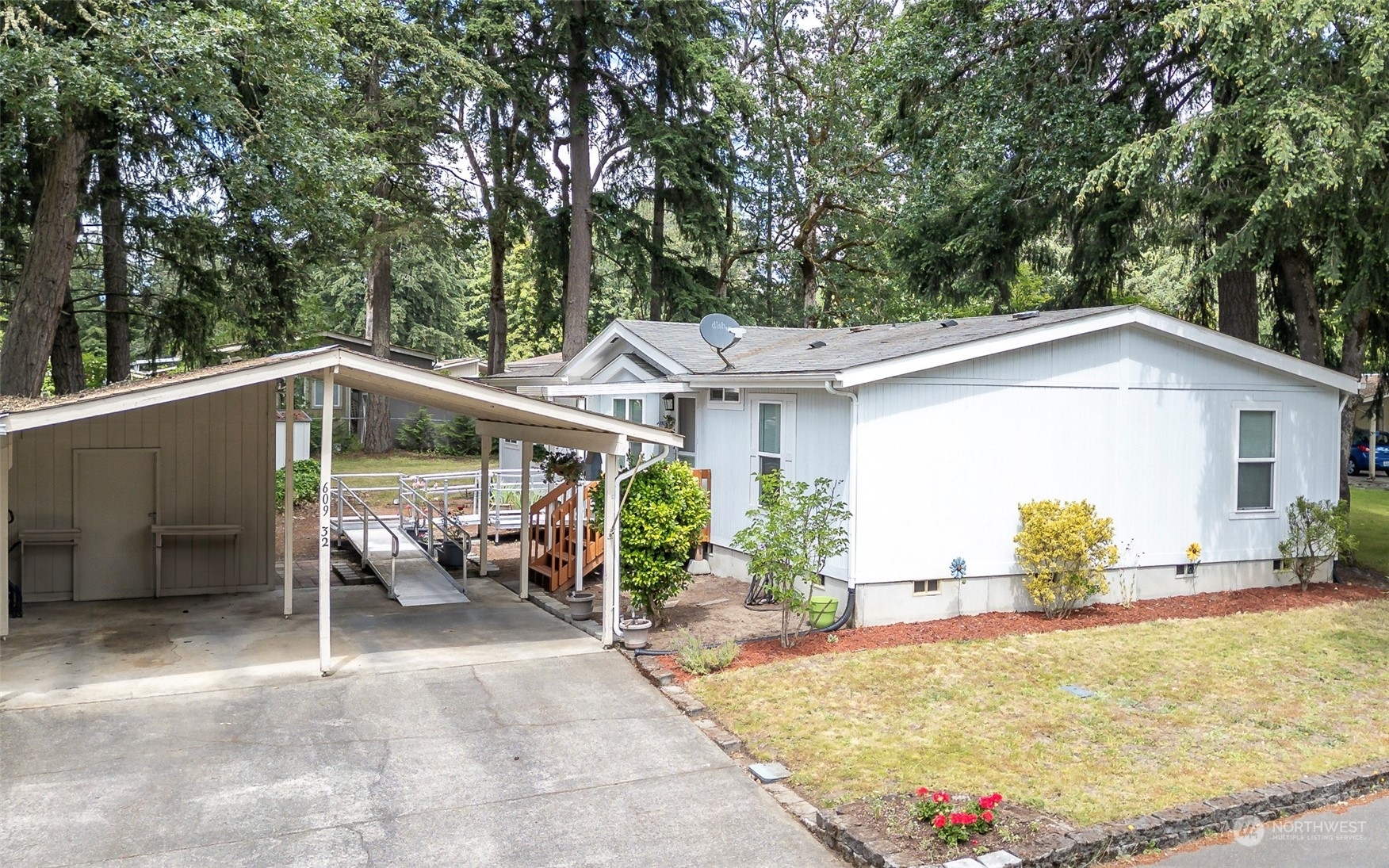 Property Photo:  609  166th Street Ct E 32  WA 98387 