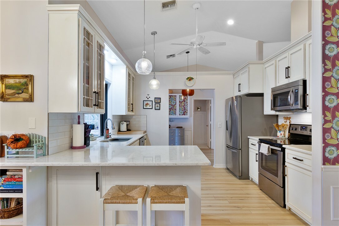 605 Fox Run SW  Vero Beach FL 32962 photo