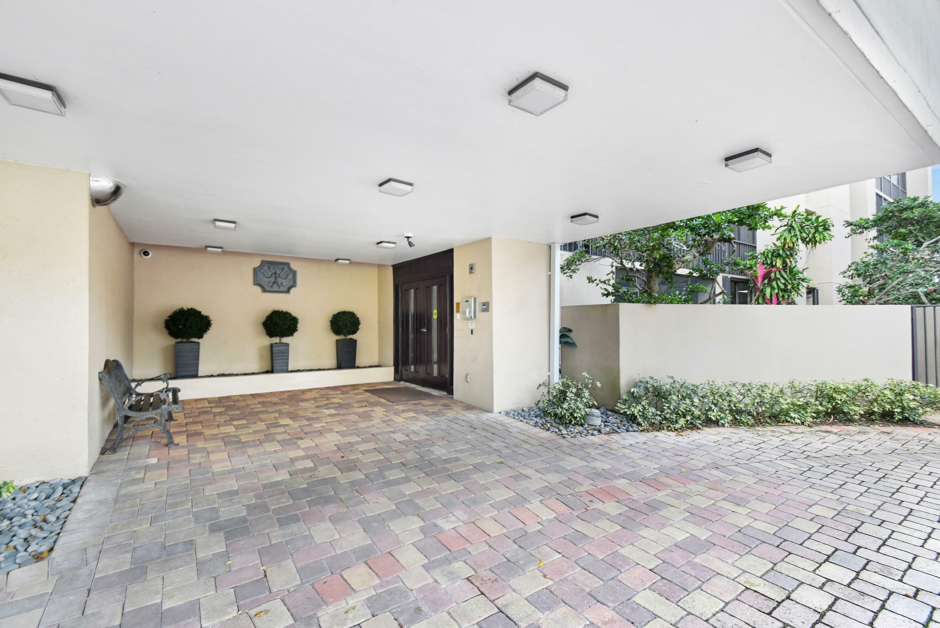 Property Photo:  20100 Boca West Drive 125  FL 33434 