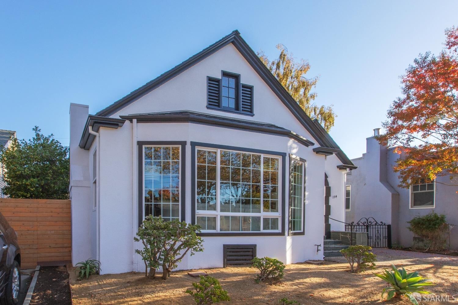 Property Photo:  154 10th Avenue  CA 94401 