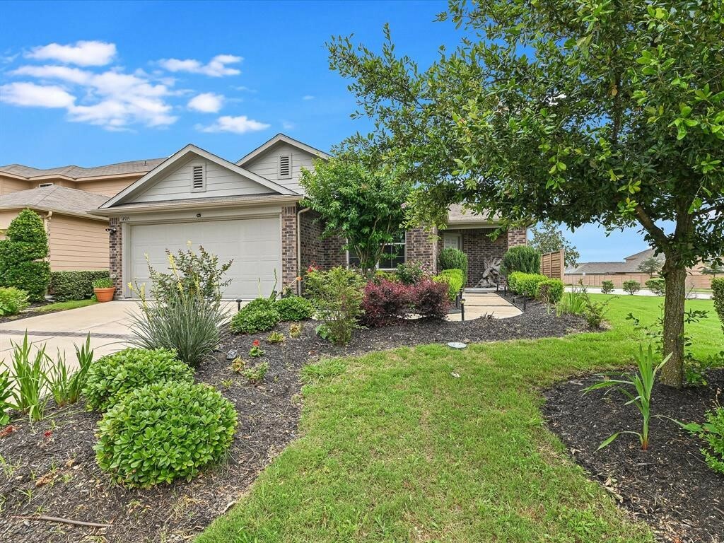 Property Photo: 14505 Pernella Road TX 78653