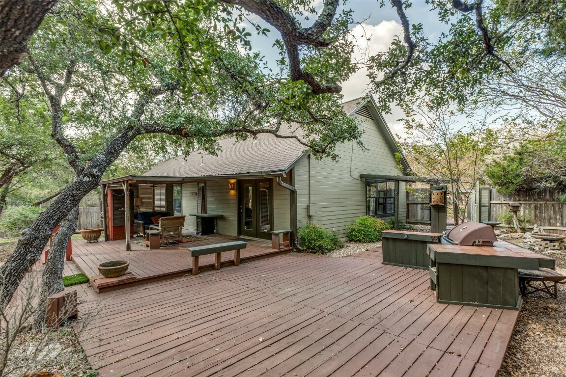 Property Photo: 8 Las Flores Drive TX 78676