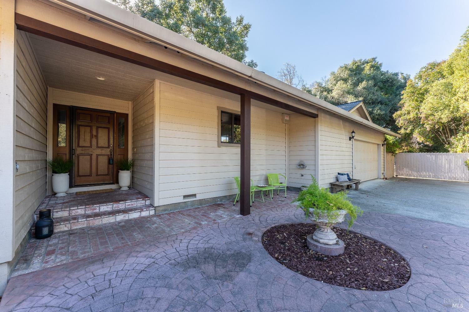 Property Photo:  1370 Ridgeview Drive  CA 95482 