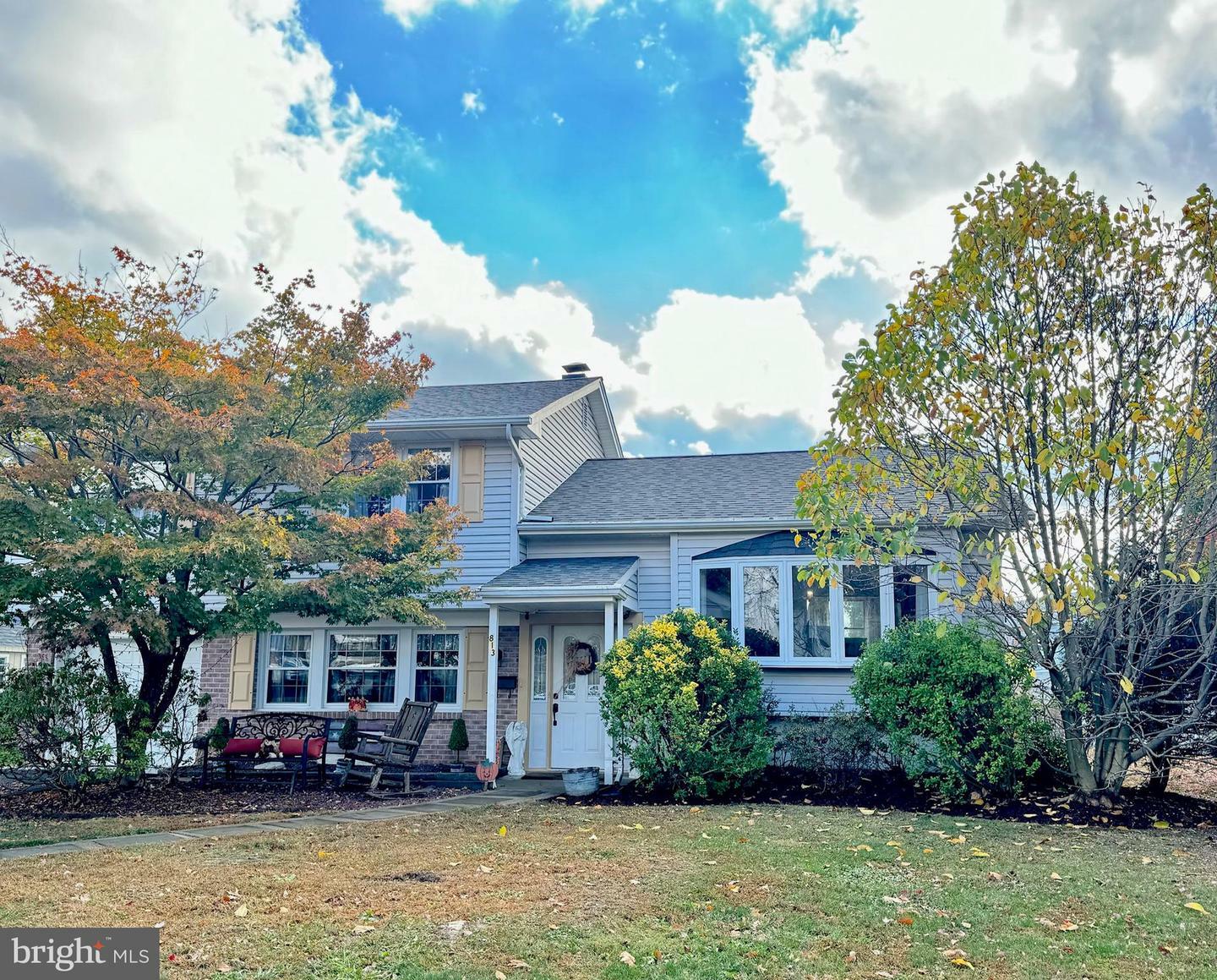 Property Photo:  813 Longstreth Road  PA 18974 