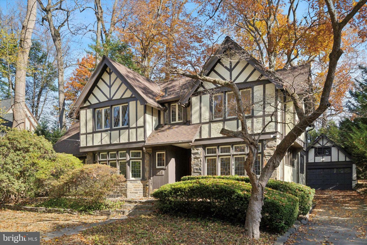 Property Photo: 323 Valley Road PA 19083