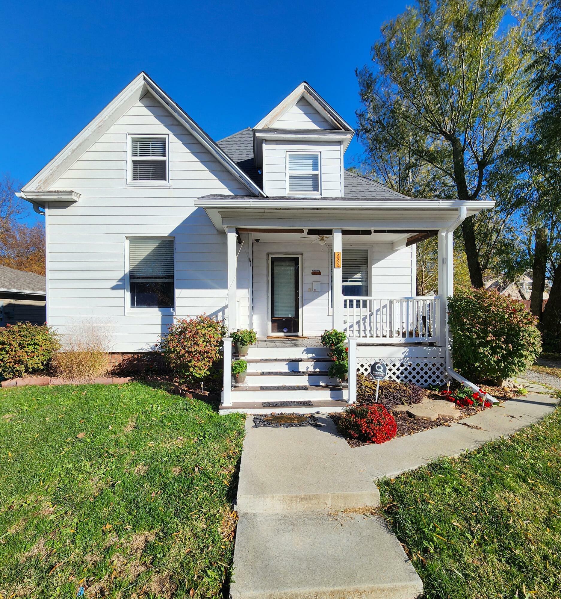 Property Photo:  322 N Missouri St  MO 65265 