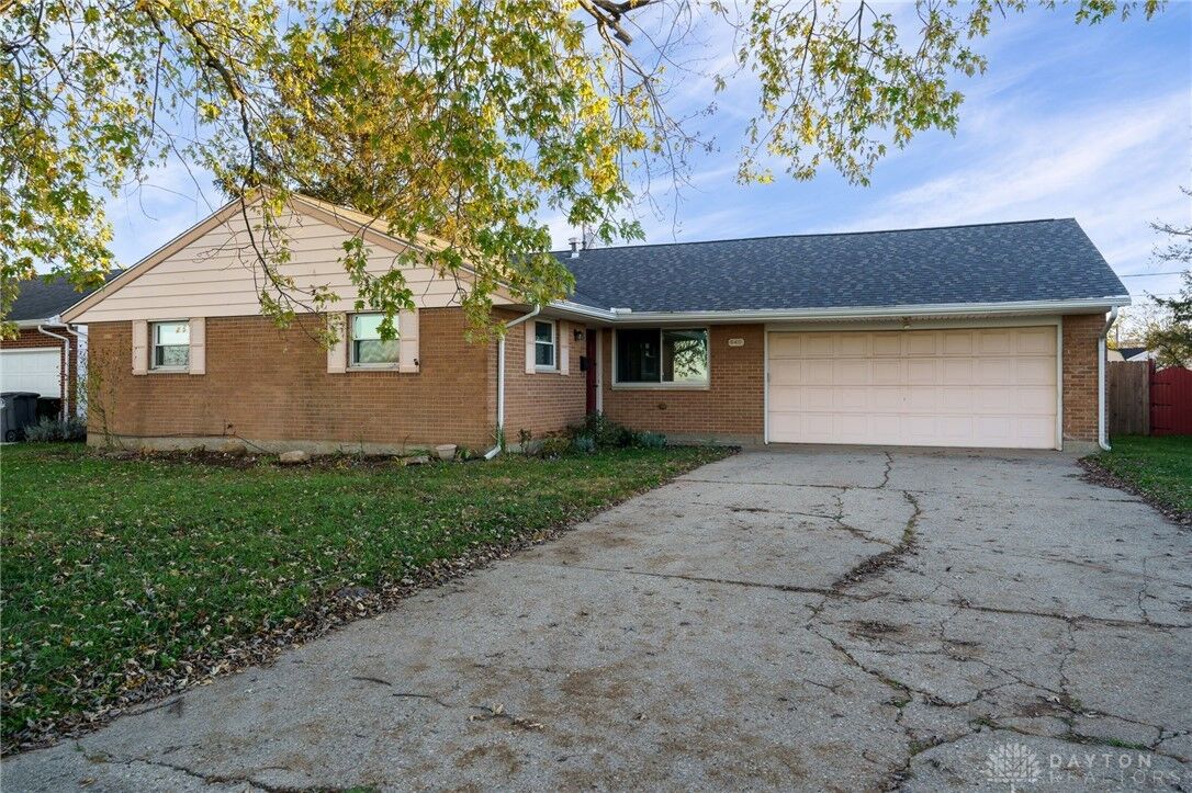Property Photo: 640 N Alex Road OH 45449