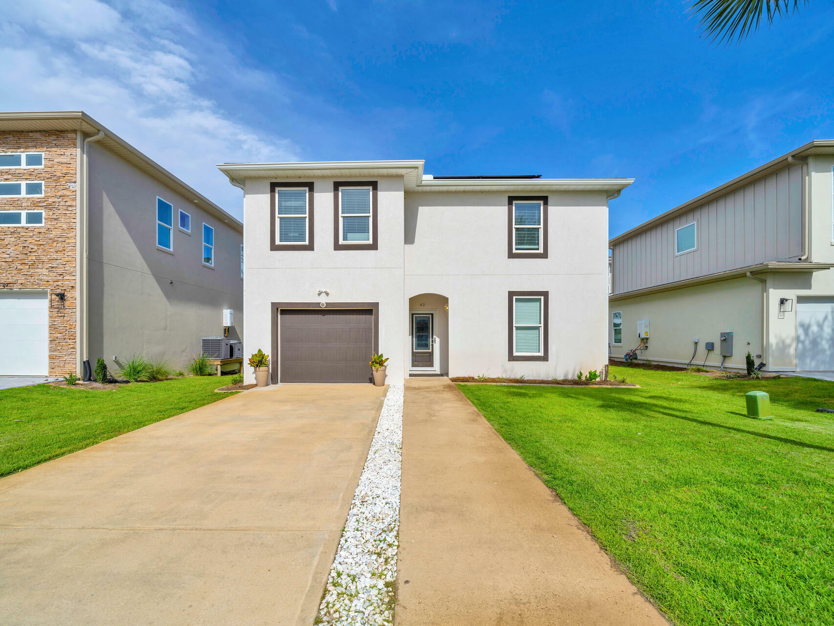 Property Photo:  43 Windsor Court  FL 32459 