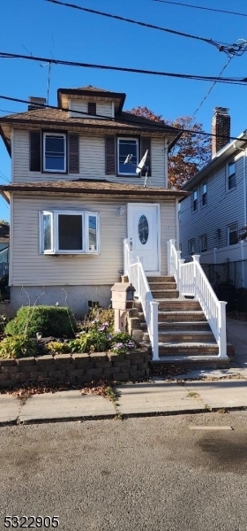 Property Photo:  213 Elm Ct  NJ 07208 