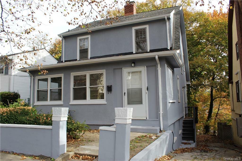 Property Photo:  417 Warwick Avenue  NY 10553 