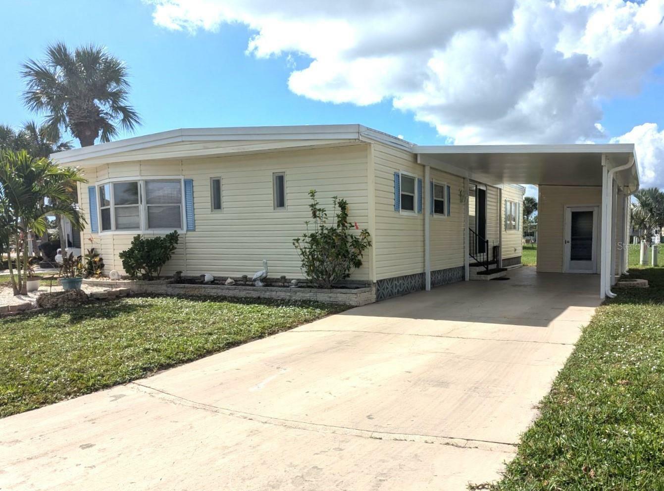 Property Photo:  2100 Kings Hwy 116  FL 33980 