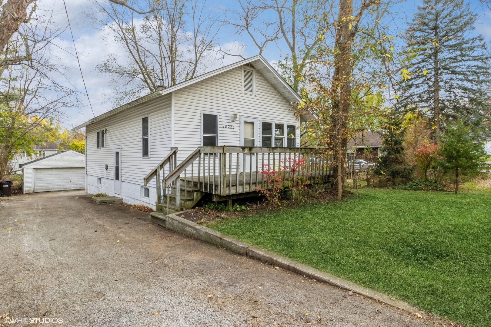 Property Photo:  28223 N Garland Road  IL 60084 