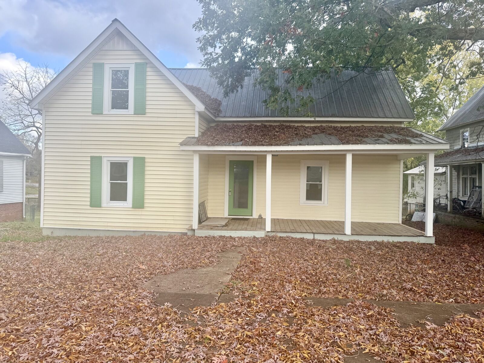 Property Photo:  410 Nixon Ave  TN 38464 
