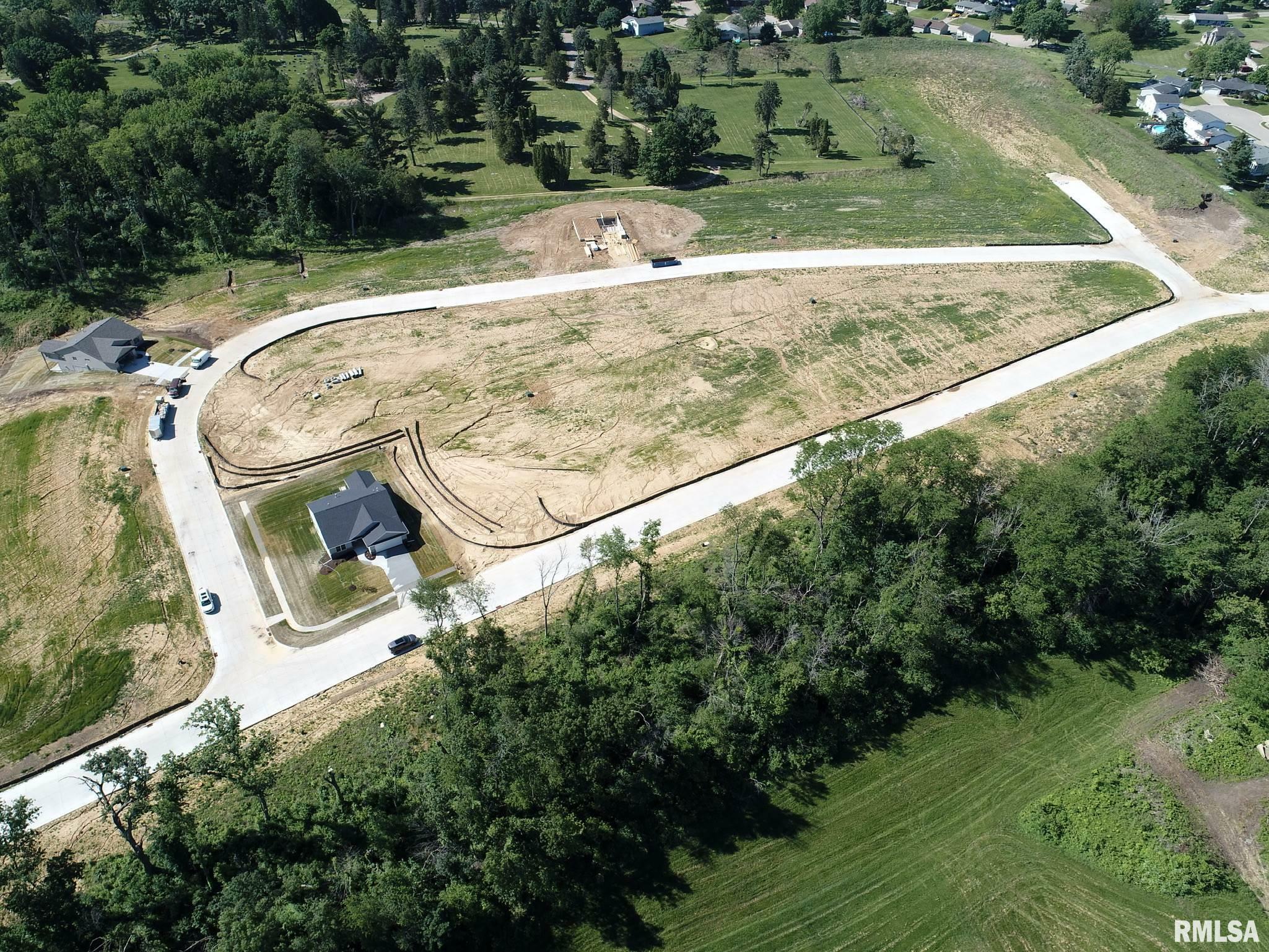 Property Photo:  911 Riverstone Road  IA 52732 