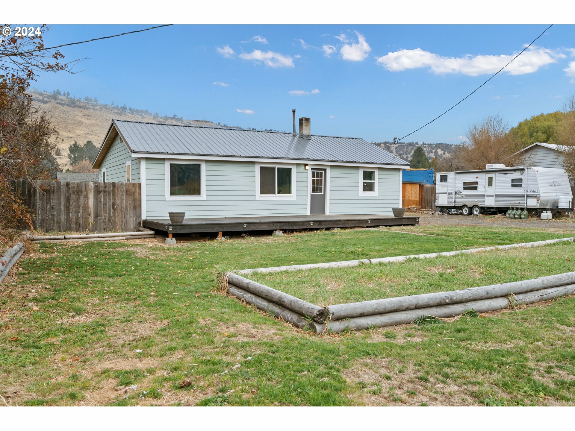 Property Photo:  2617 SE Paulina Hwy  OR 97754 