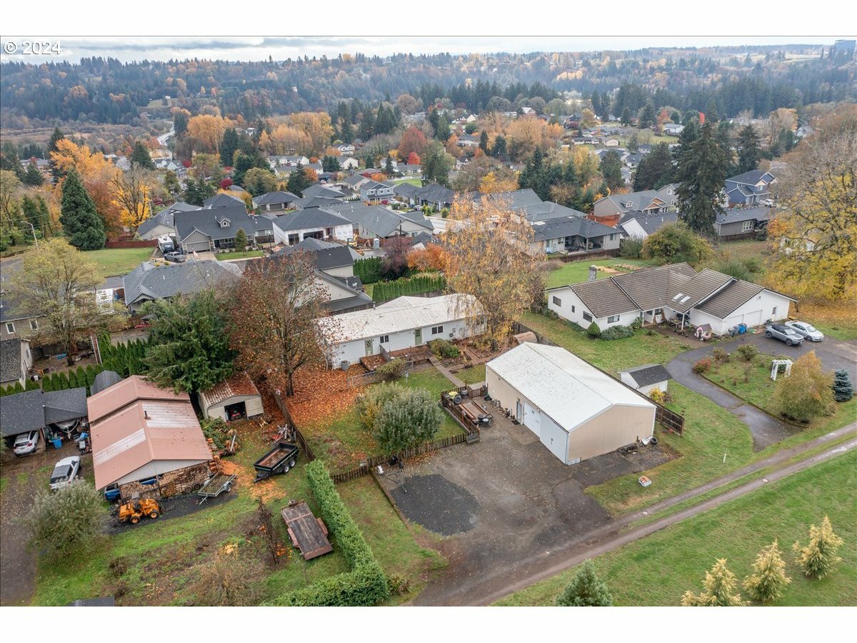 Property Photo:  126 W 15th St  WA 98629 