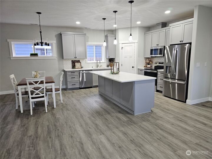 Property Photo: 626 Clark Street Street WA 99362