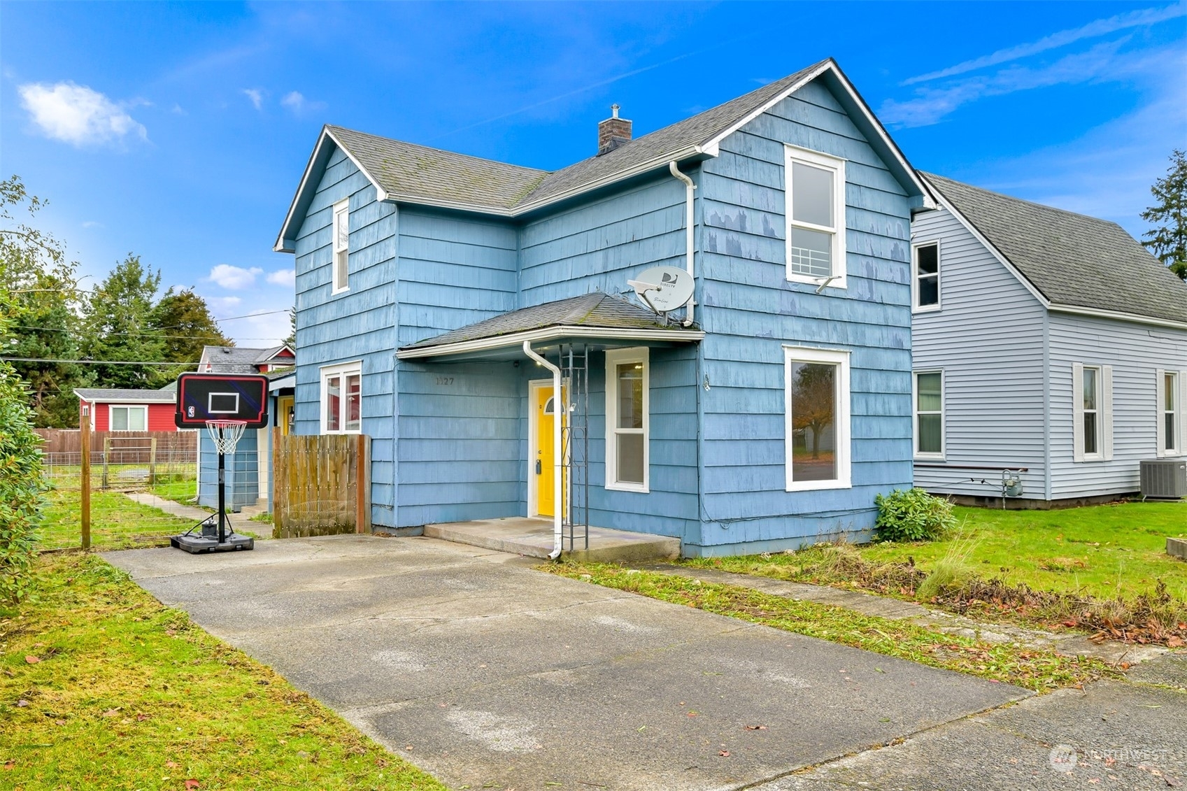 Property Photo:  1127  4th Street  WA 98230 