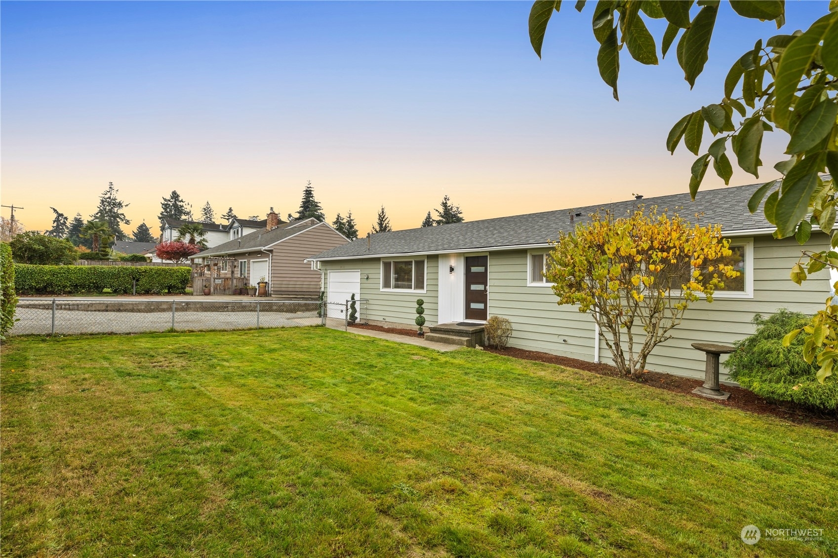 Property Photo:  25011 S 20th Avenue  WA 98198 