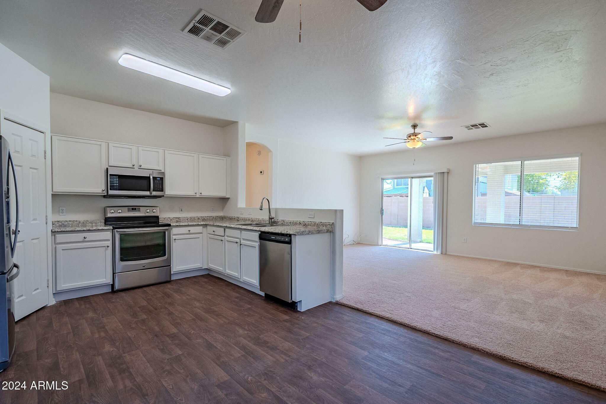 Property Photo:  2483 E Del Rio Court  AZ 85295 