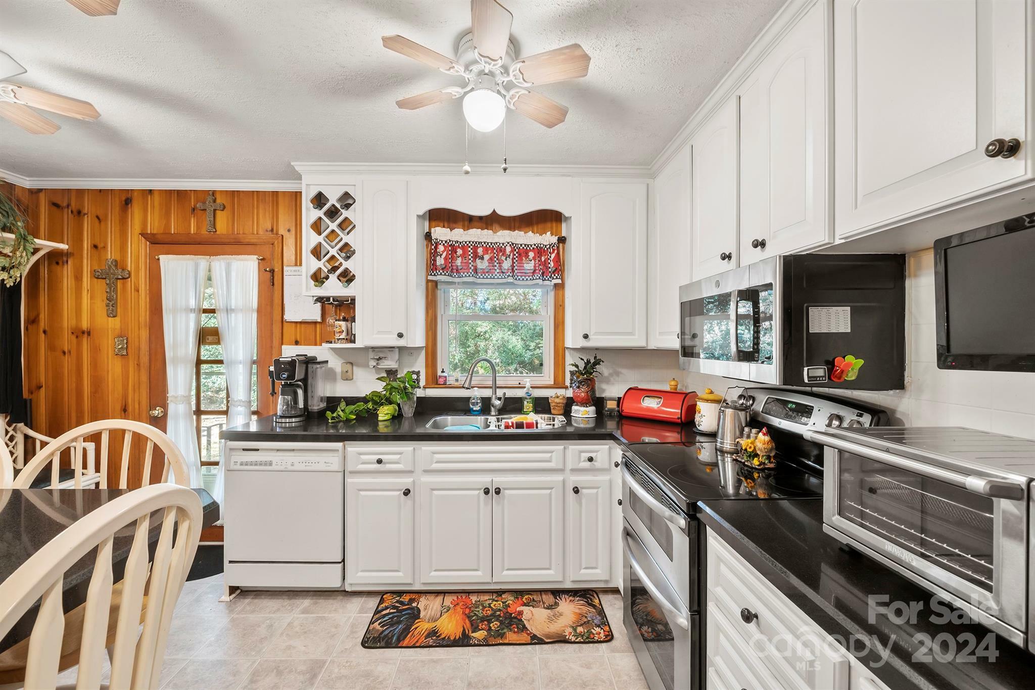 Property Photo:  687 Rawlinson Road  SC 29732 