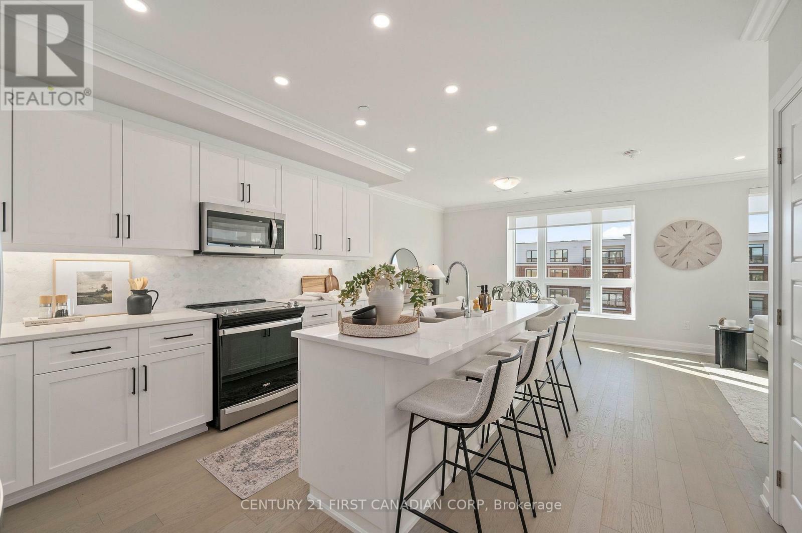 Photo de la propriété:  1560 Upper West Avenue 312  ON N6K 4P9 