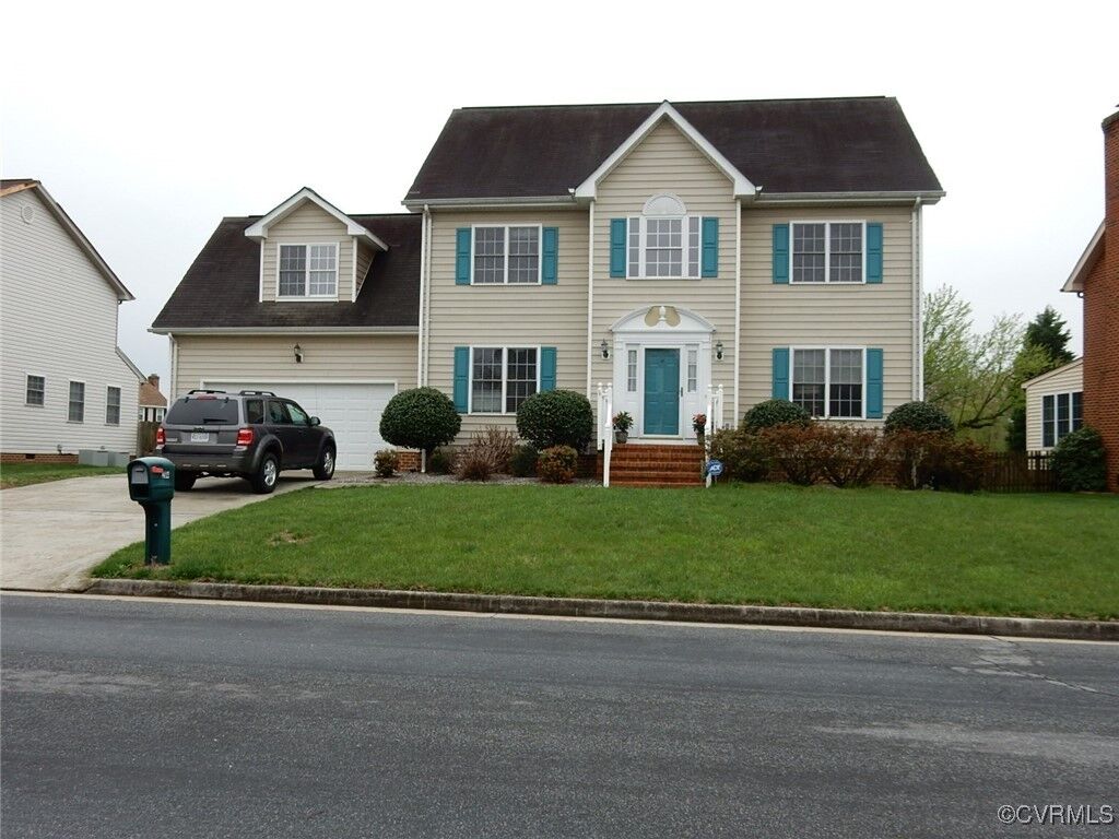 Property Photo:  204 Honeycreek Court  VA 23834 