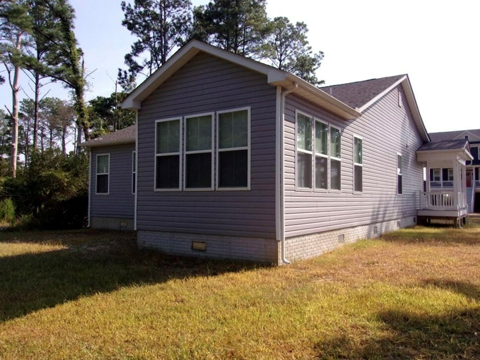 Property Photo:  38170 Castaway Dr  VA 23356 