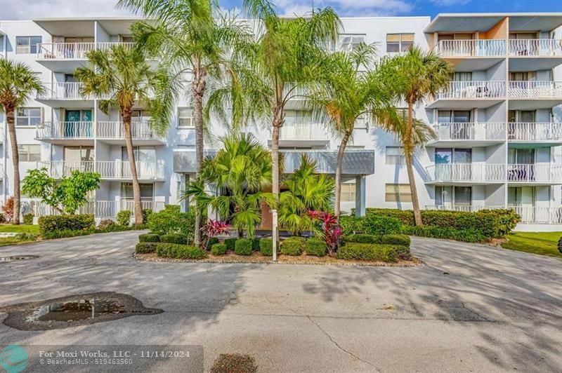 Property Photo:  470 Executive Center Dr 2-A  FL 33401 