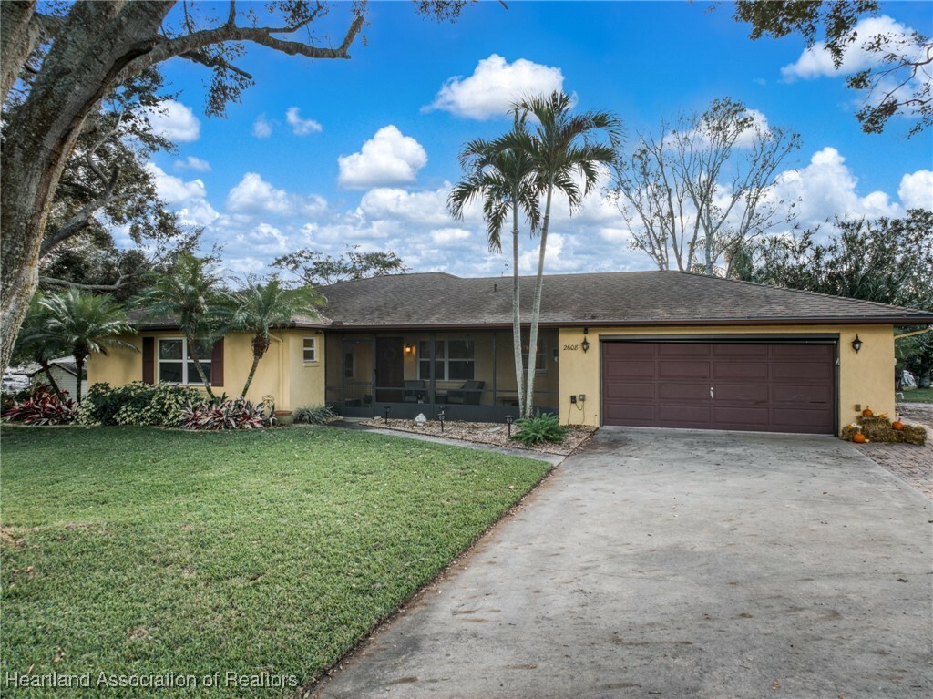 Property Photo:  2608 Orange Grove Drive  FL 33870 