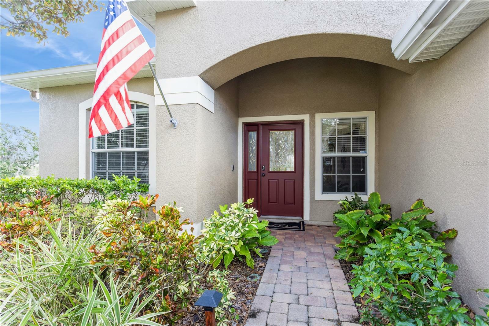 Property Photo:  1433 Emerald Hill Way  FL 33594 