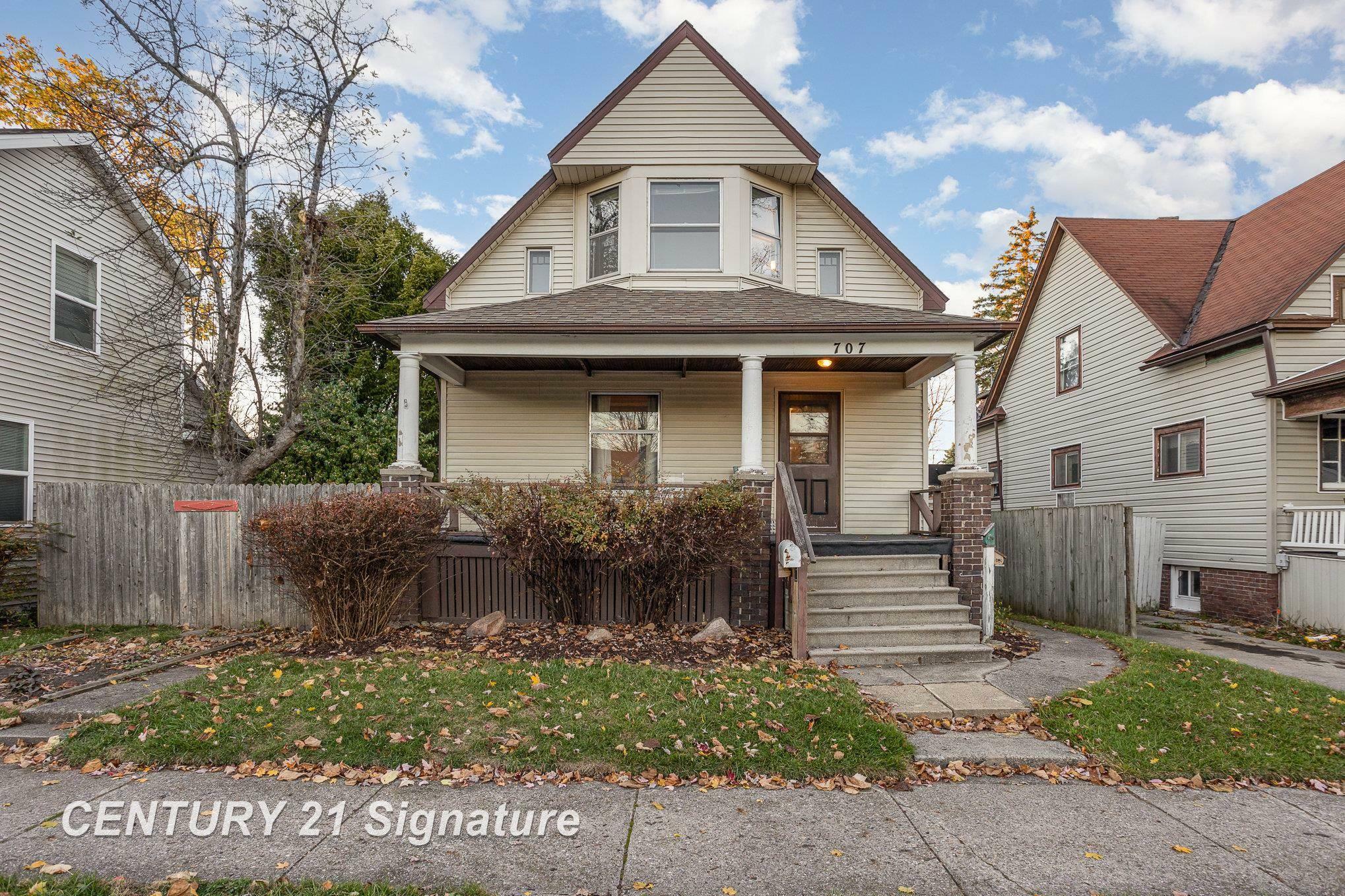 Property Photo:  707 N Porter Street  MI 48602 