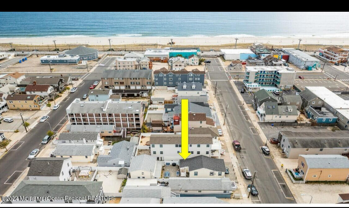 Property Photo:  46 Kearney Avenue  NJ 08751