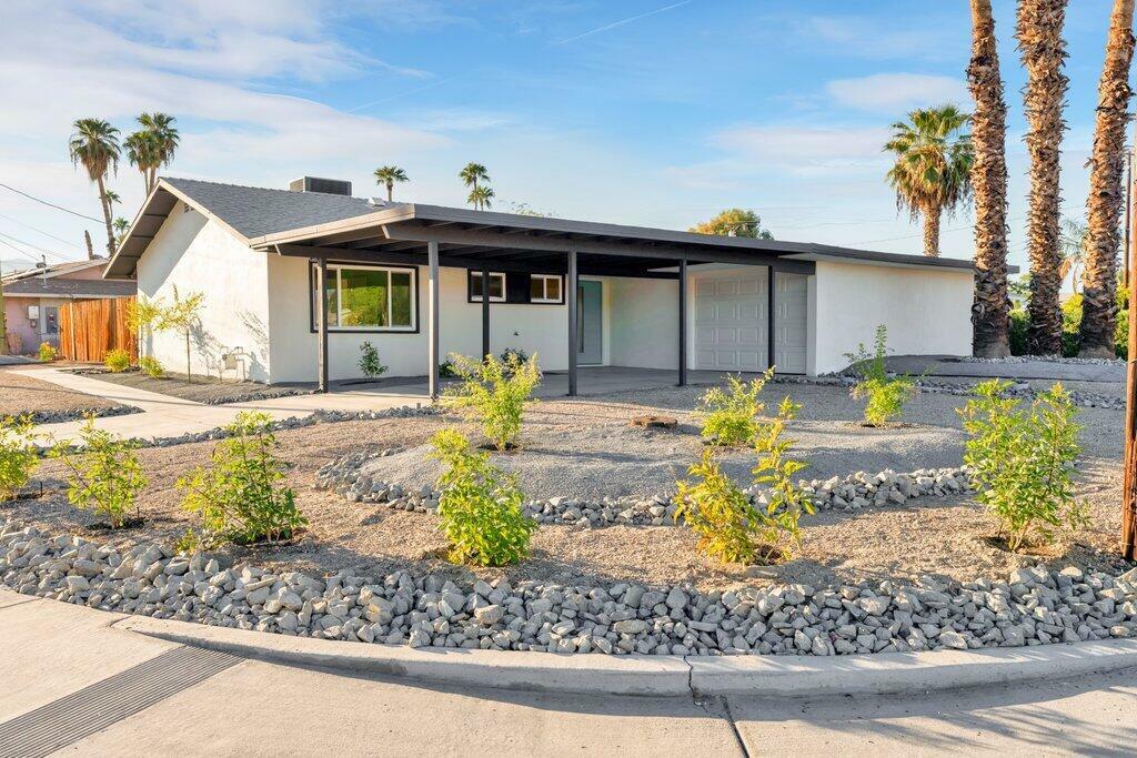 77330 California Drive  Palm Desert CA 92211 photo