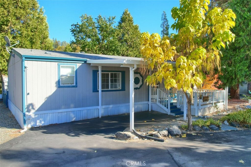 Property Photo:  41941 Road 222 17  CA 93644 