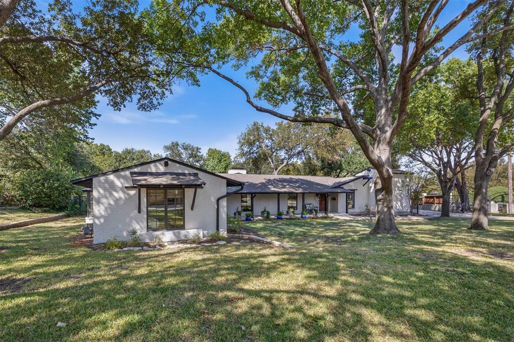 Property Photo:  4316 Briarhaven Road  TX 76109 