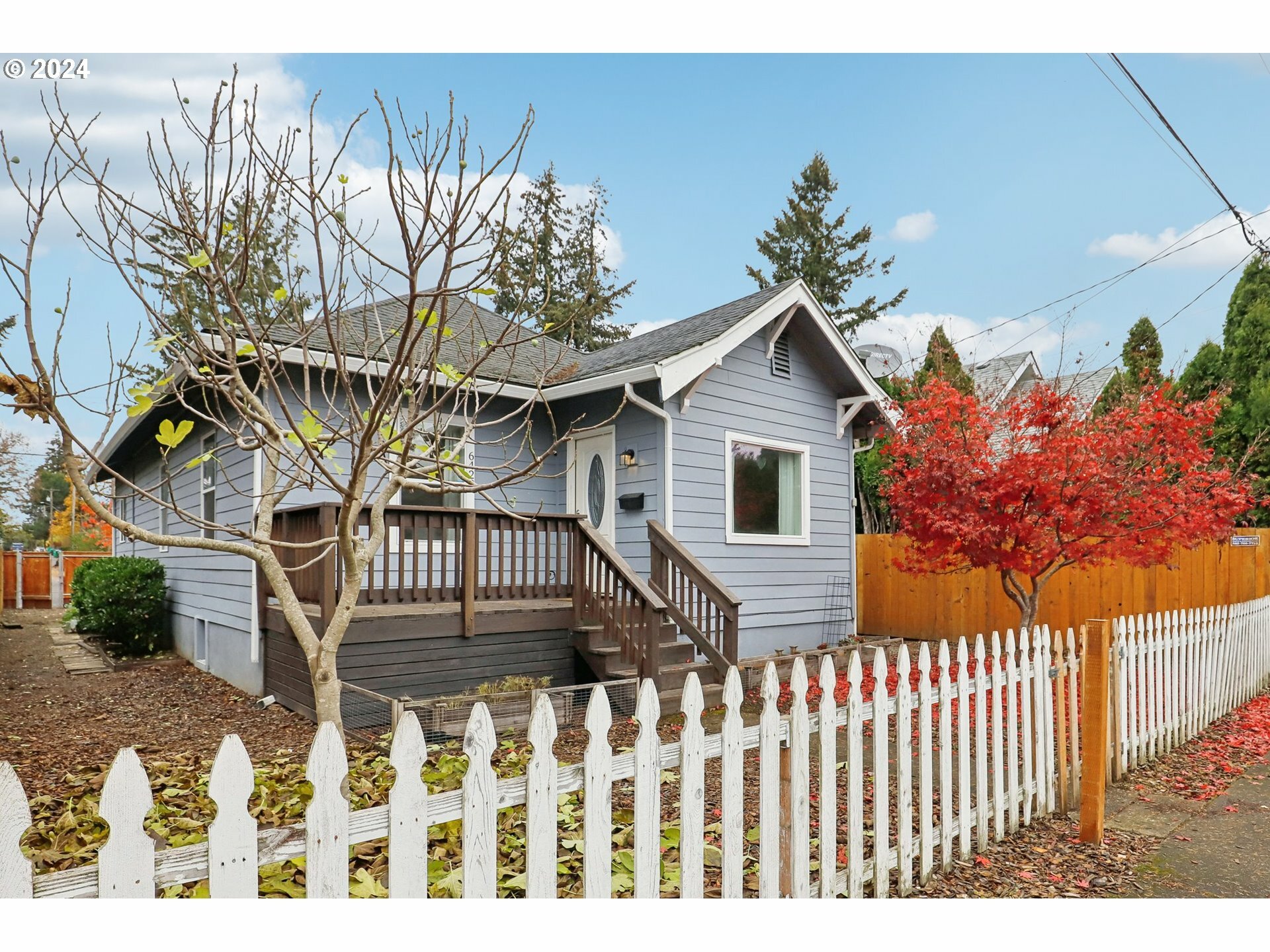 Property Photo:  6429 SE 80th Pl  OR 97206 