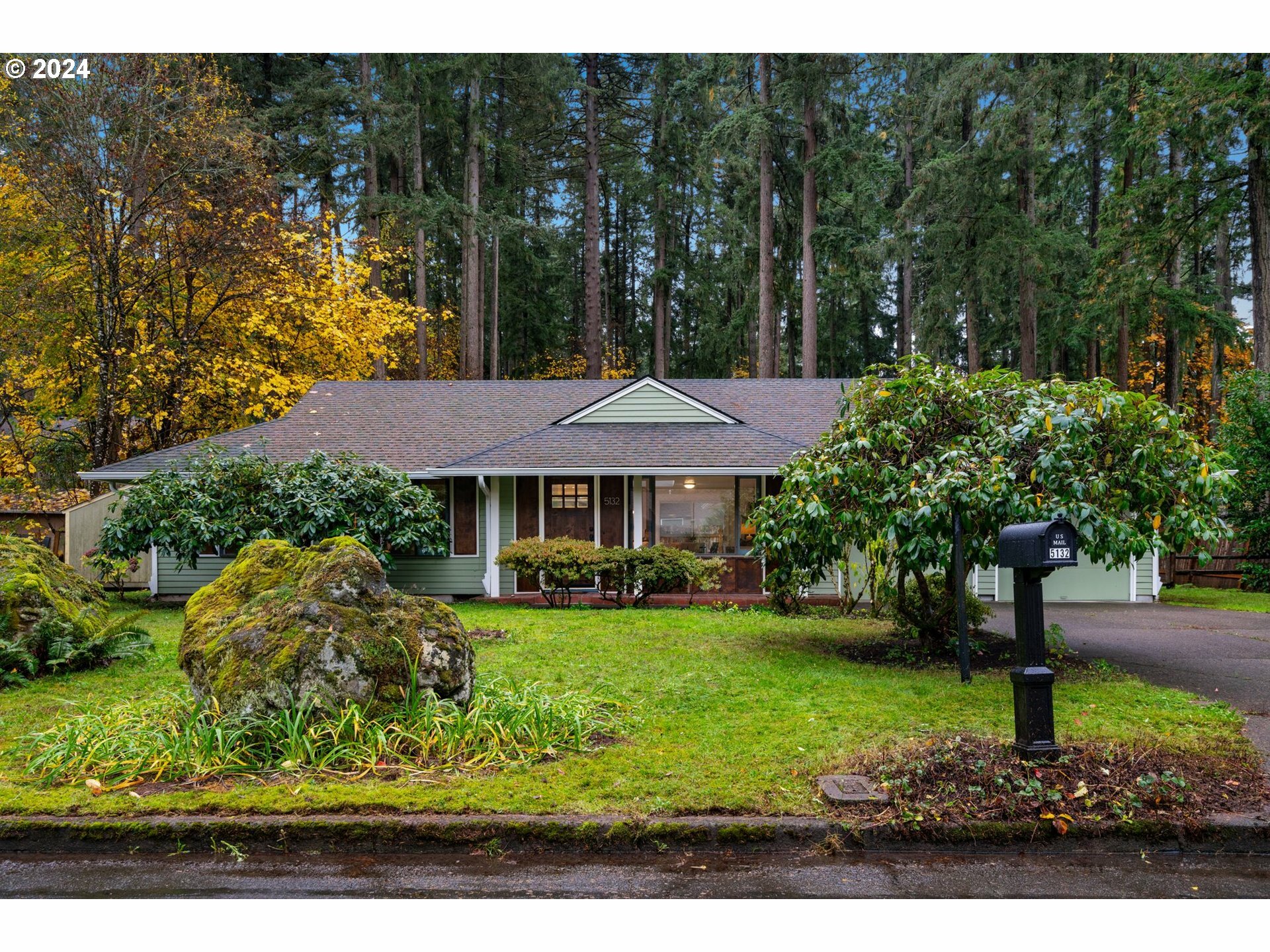 5132 Timbergrove St  Lake Oswego OR 97035 photo