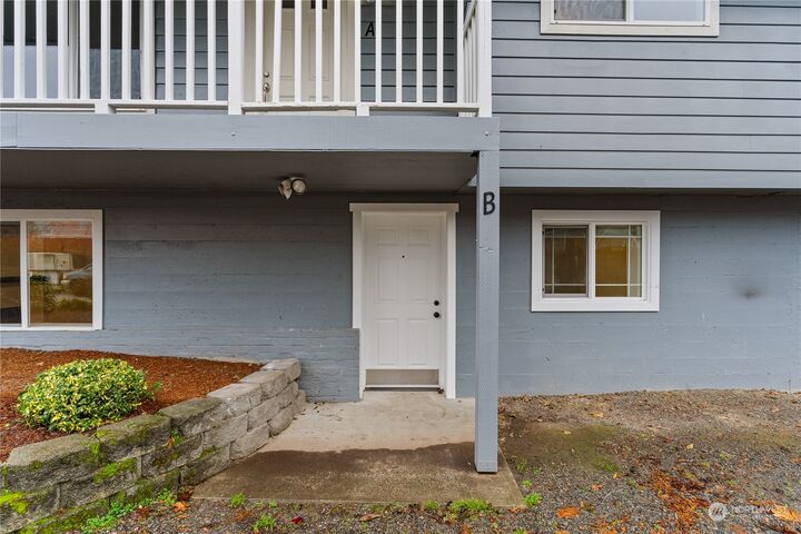 Property Photo: 12420 19th Avenue SE B WA 98208