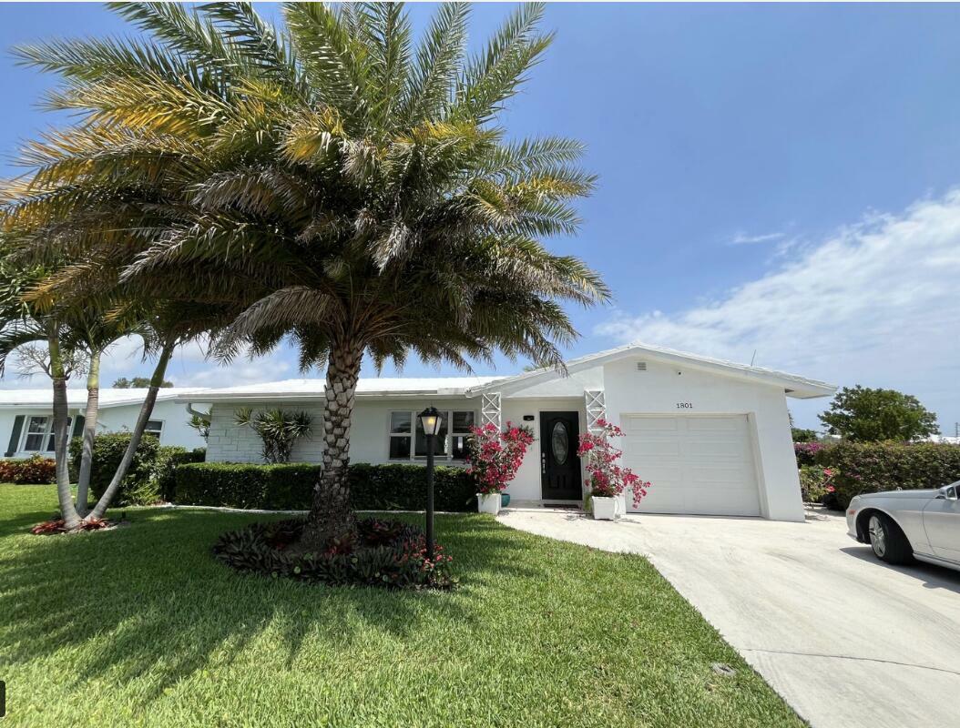 Property Photo:  1801 SW 5th Avenue  FL 33426 