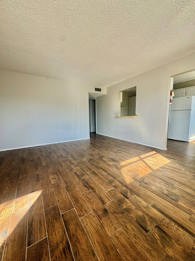 Property Photo:  332 Preusser St  TX 76903 