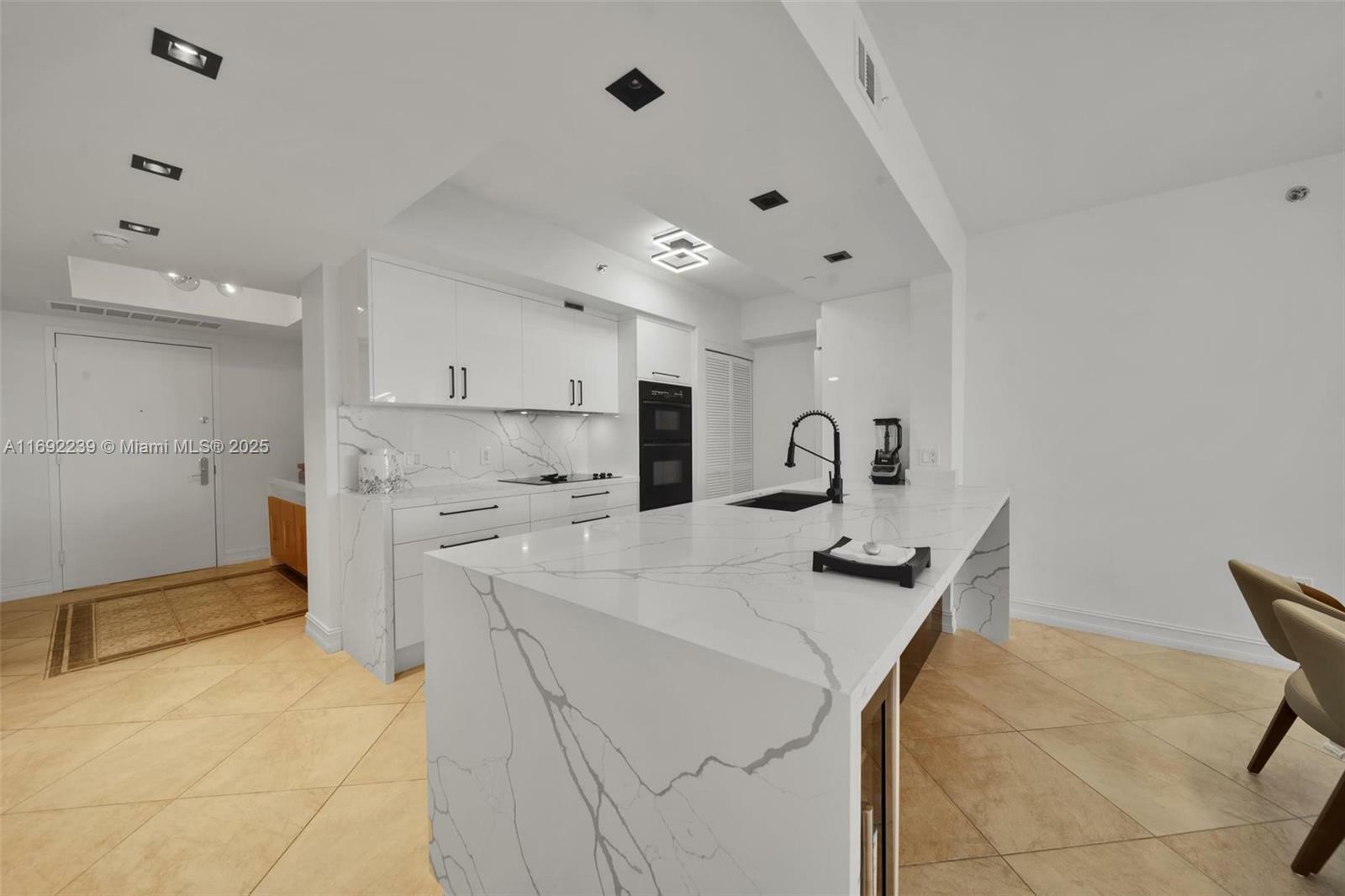 Property Photo: 1830 S Ocean Dr 4704 FL 33009