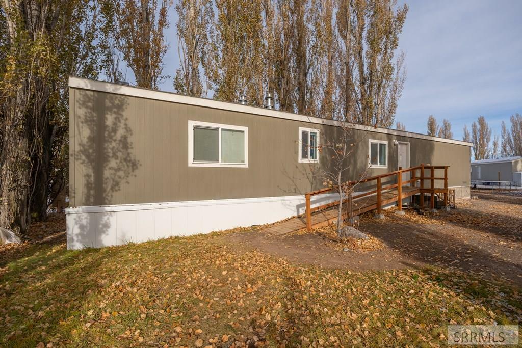 Property Photo:  443 Smith Street  ID 83443 