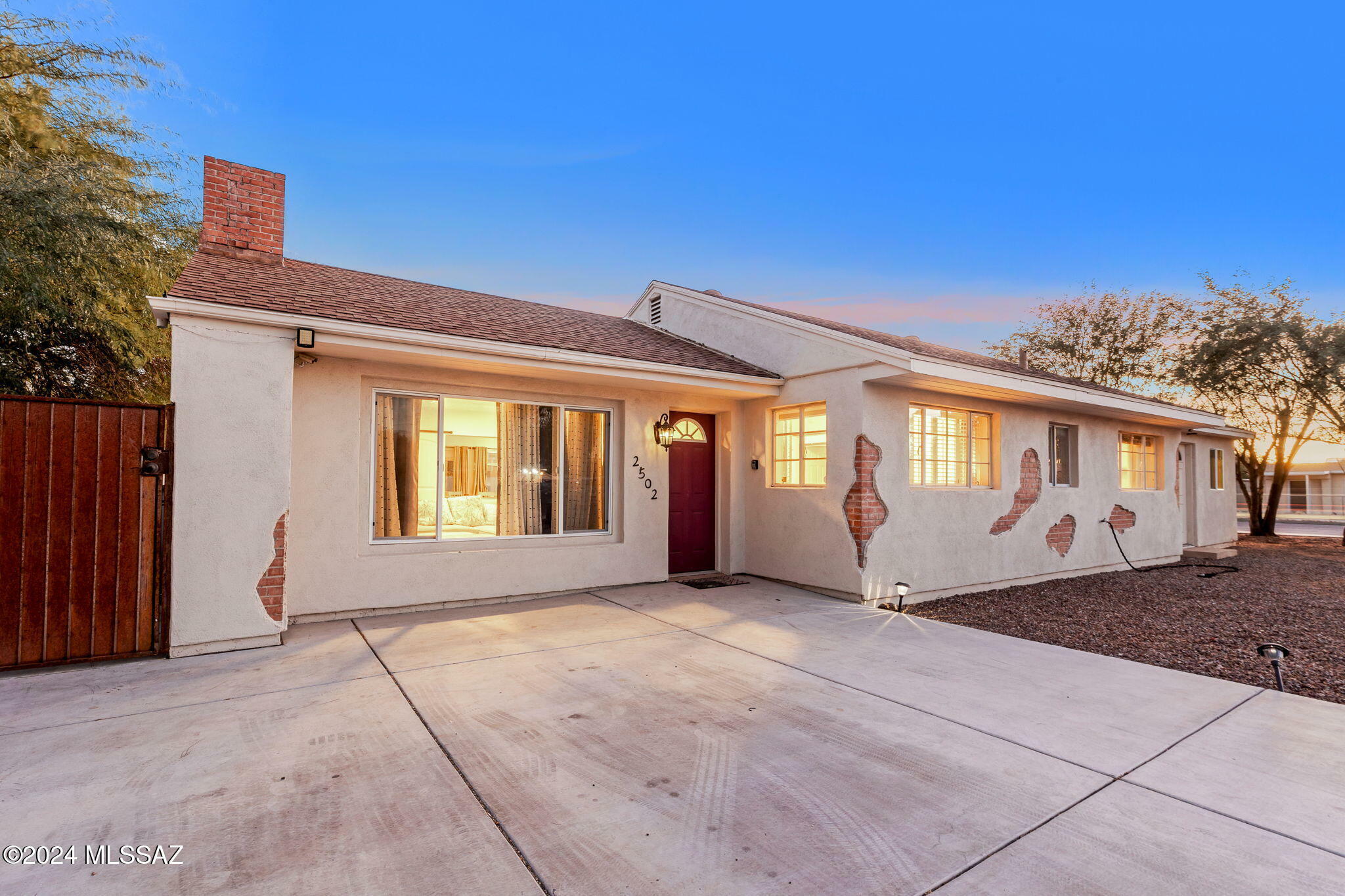 Property Photo:  2502 E La Cienega Drive  AZ 85716 